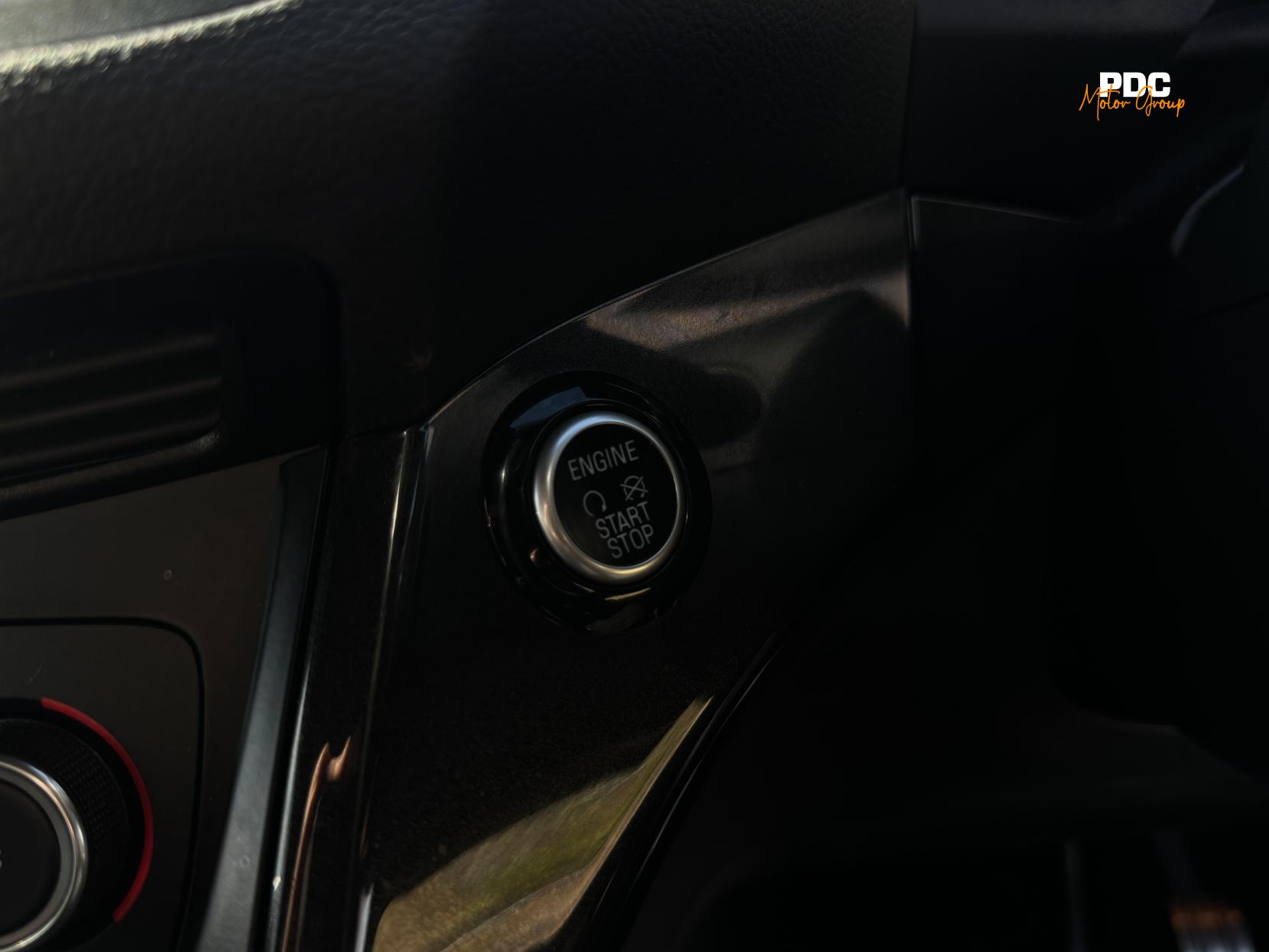 Ford Kuga 2.0 TDCi ST-Line SUV 5dr Diesel Powershift AWD Euro 6 (s/s) (180 ps)