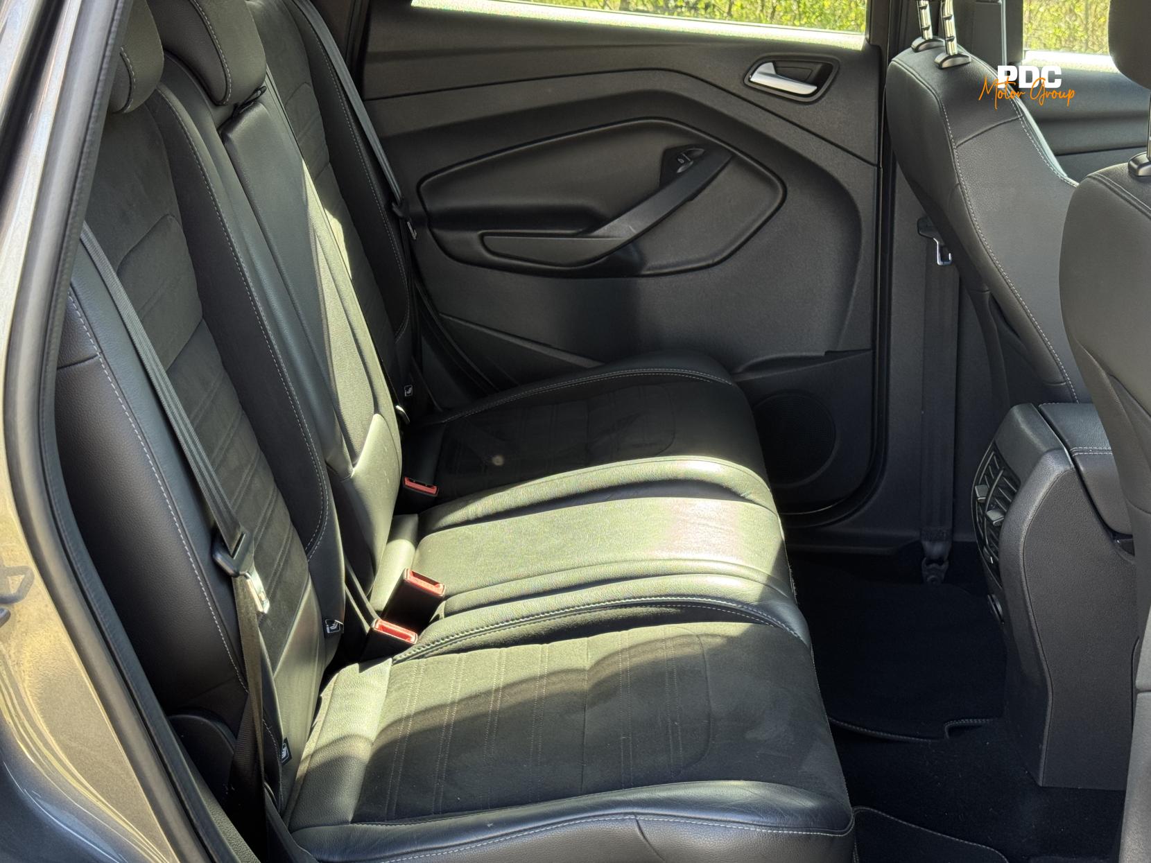 Ford Kuga 2.0 TDCi ST-Line SUV 5dr Diesel Powershift AWD Euro 6 (s/s) (180 ps)