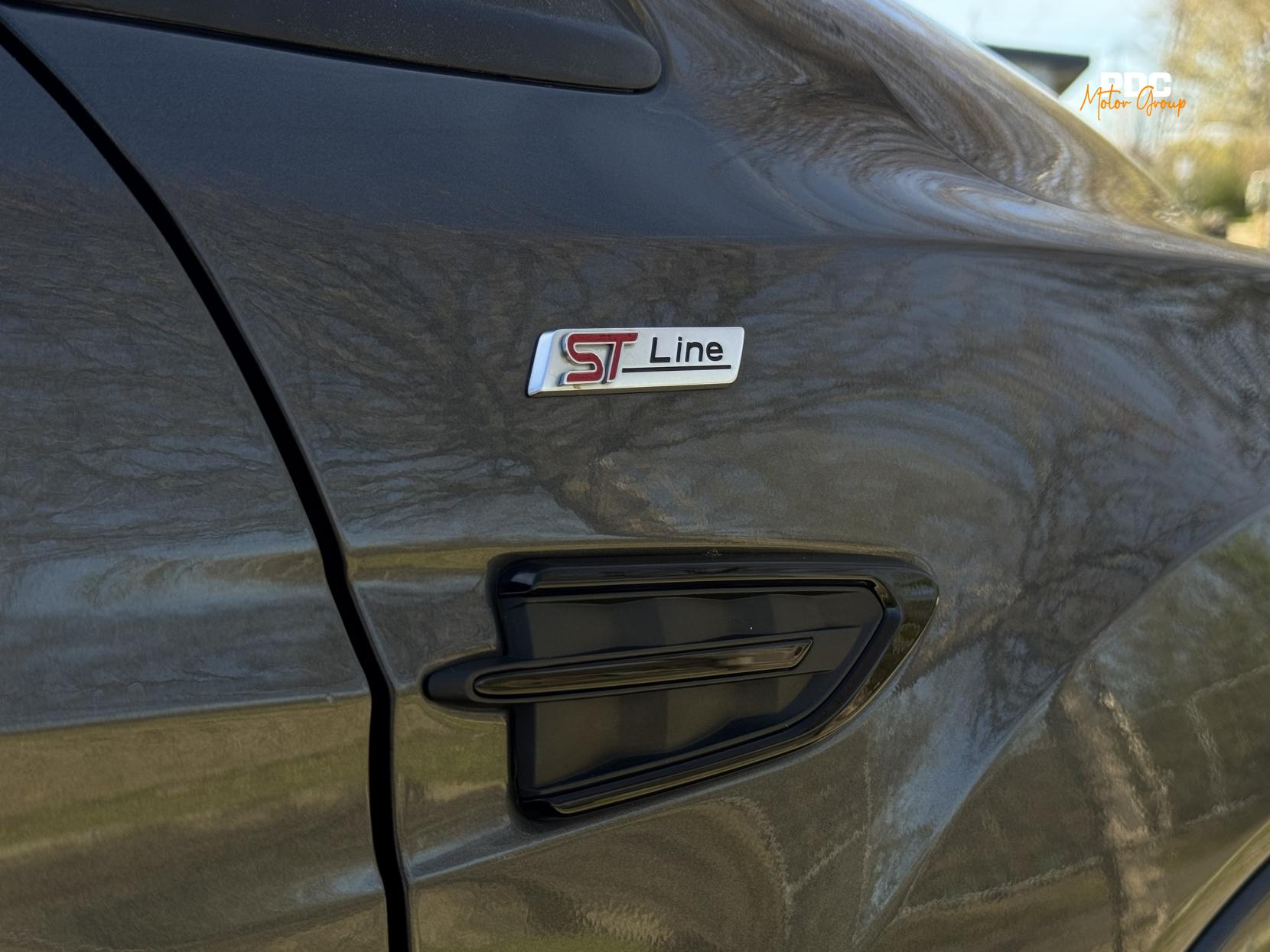 Ford Kuga 2.0 TDCi ST-Line SUV 5dr Diesel Powershift AWD Euro 6 (s/s) (180 ps)