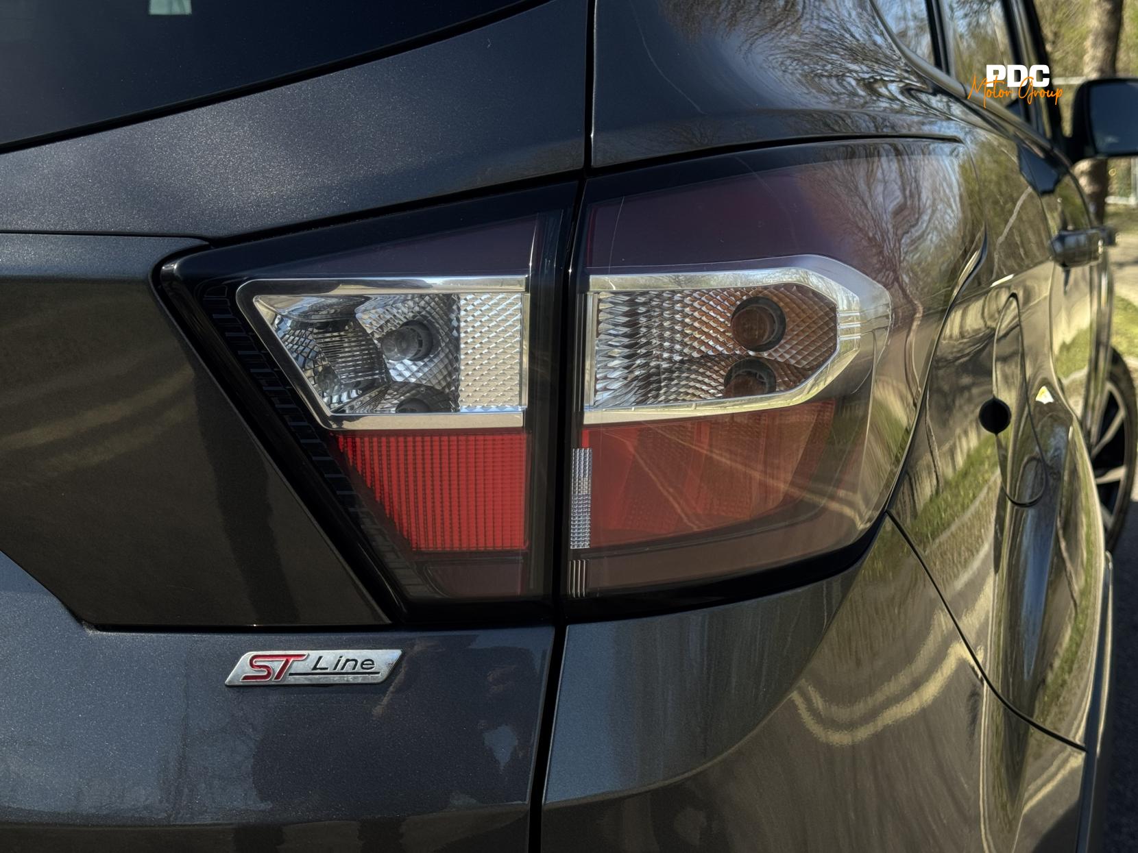 Ford Kuga 2.0 TDCi ST-Line SUV 5dr Diesel Powershift AWD Euro 6 (s/s) (180 ps)