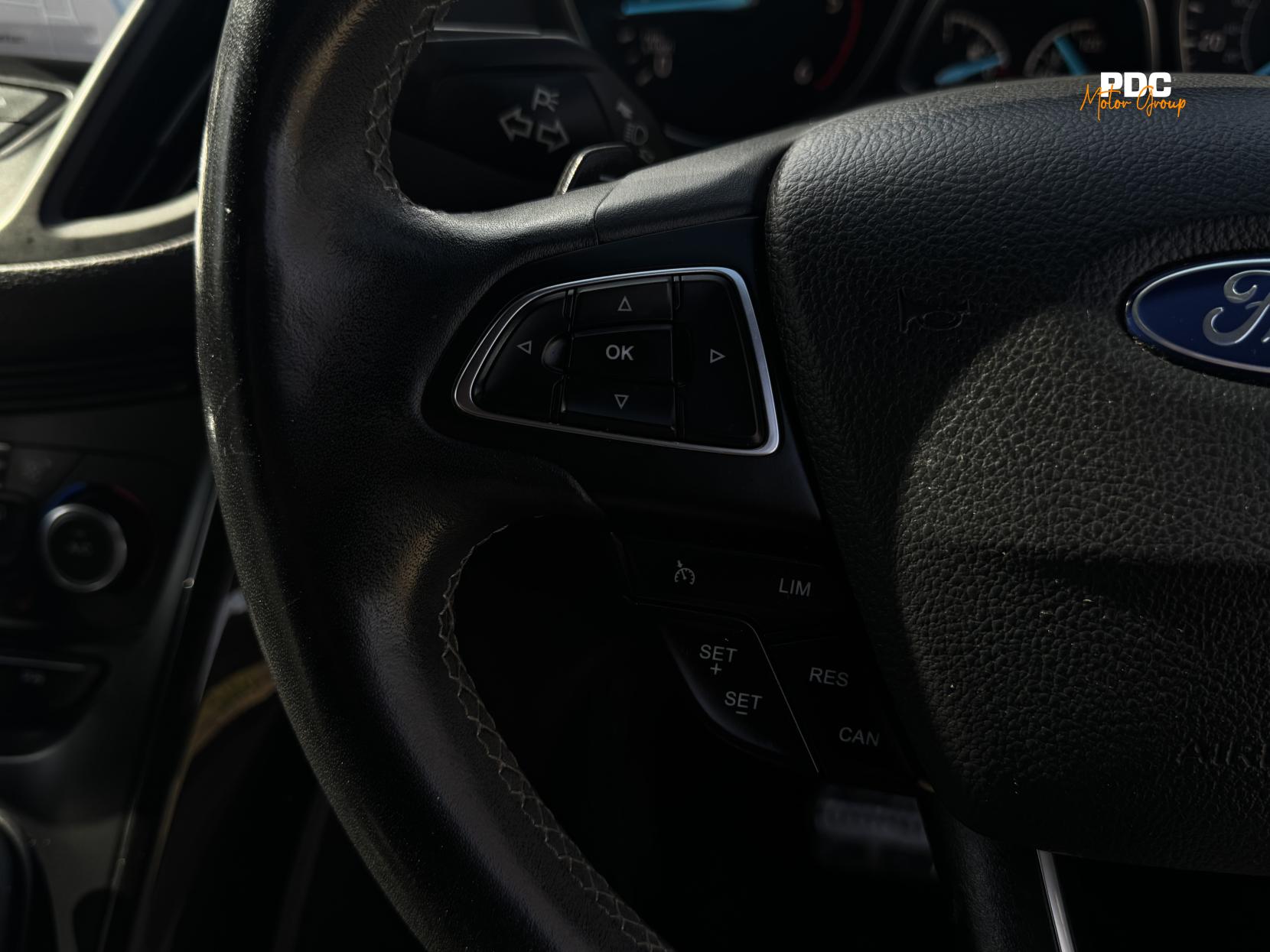 Ford Kuga 2.0 TDCi ST-Line SUV 5dr Diesel Powershift AWD Euro 6 (s/s) (180 ps)