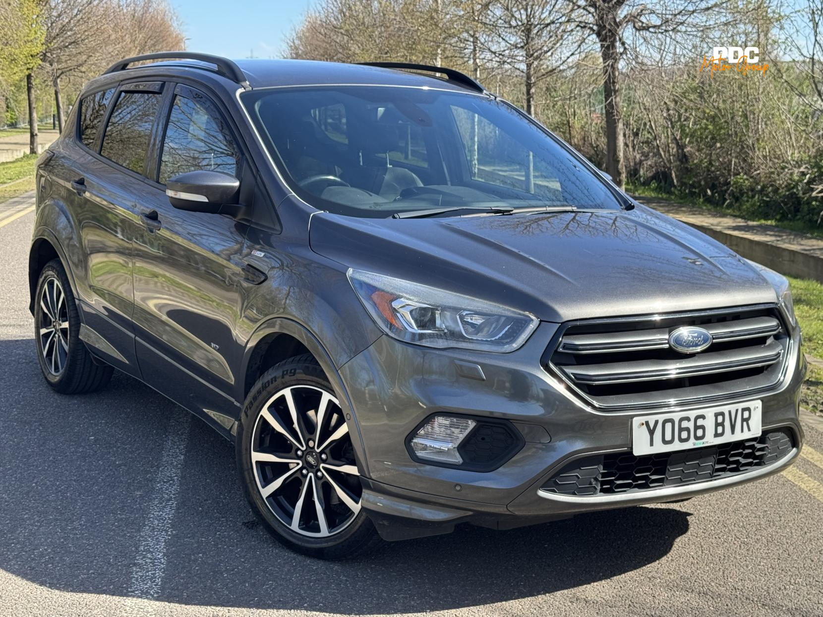 Ford Kuga 2.0 TDCi ST-Line SUV 5dr Diesel Powershift AWD Euro 6 (s/s) (180 ps)