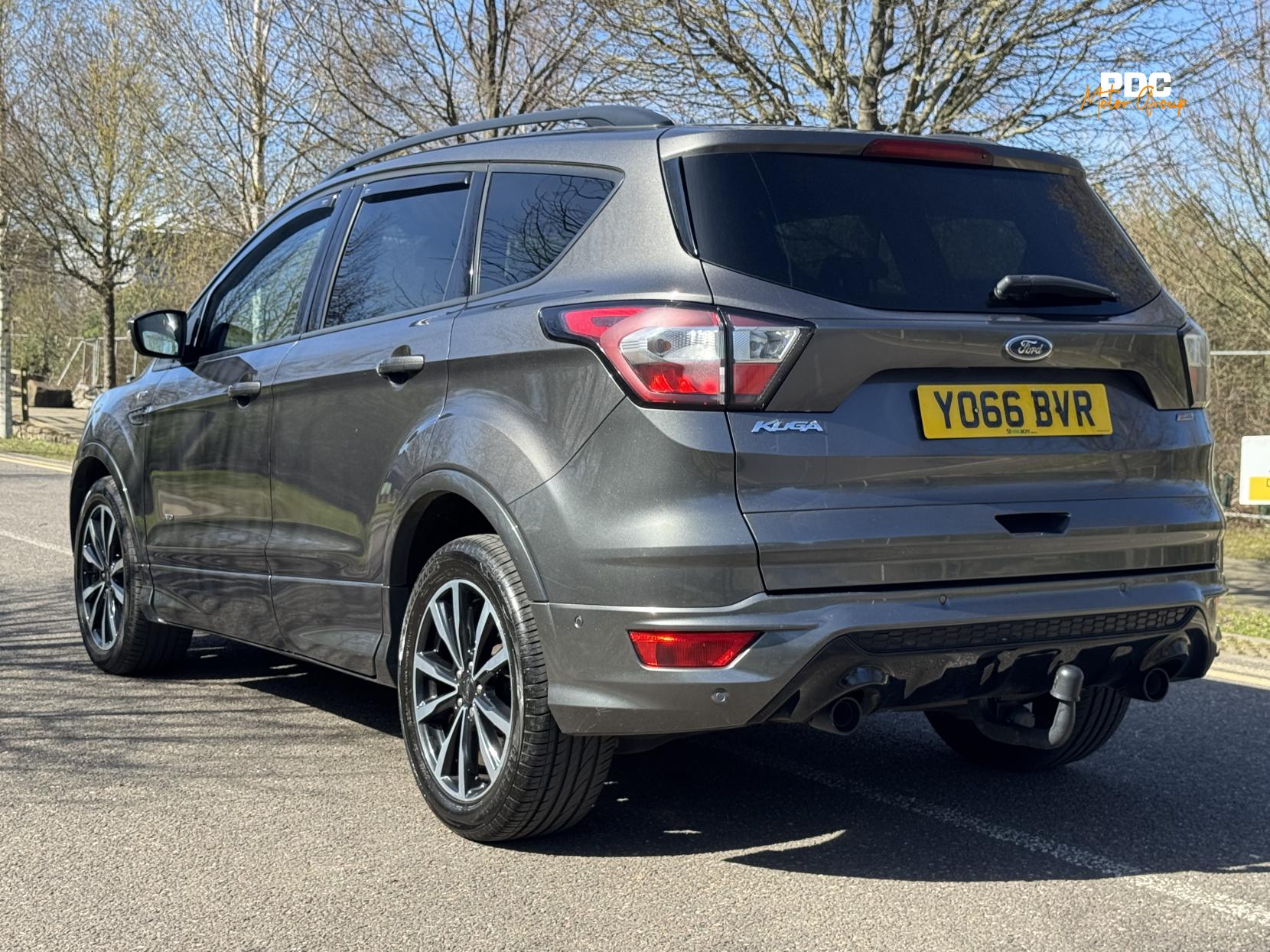Ford Kuga 2.0 TDCi ST-Line SUV 5dr Diesel Powershift AWD Euro 6 (s/s) (180 ps)