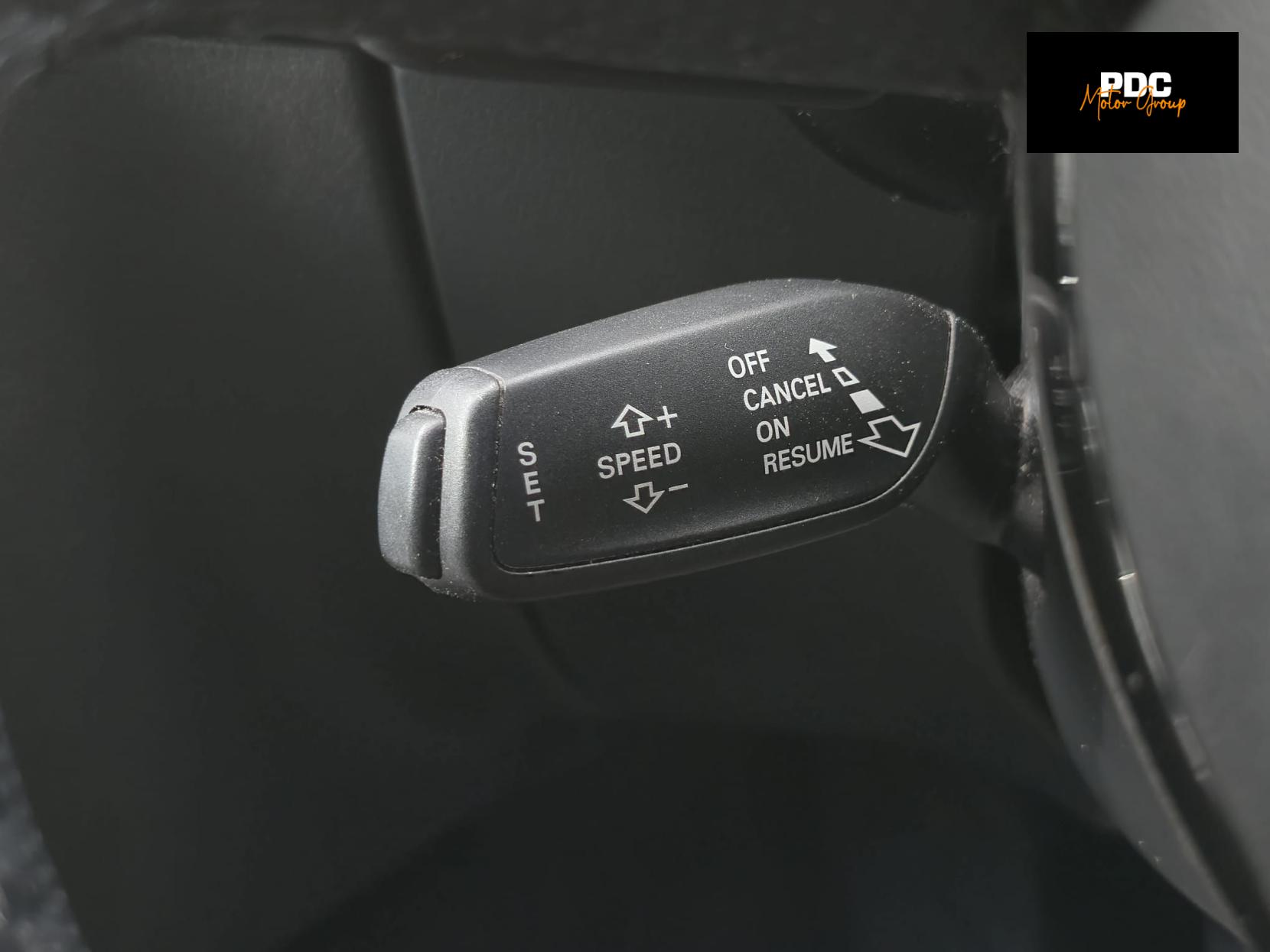 Audi A4 2.0 TFSI Black Edition Saloon 4dr Petrol S Tronic quattro Euro 5 (s/s) (211 ps)