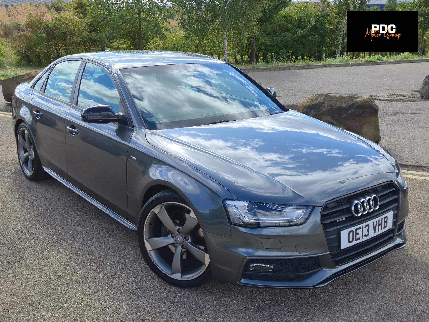 Audi A4 2.0 TFSI Black Edition Saloon 4dr Petrol S Tronic quattro Euro 5 (s/s) (211 ps)