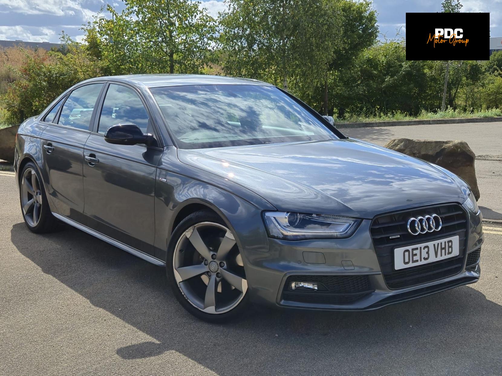 Audi A4 2.0 TFSI Black Edition Saloon 4dr Petrol S Tronic quattro Euro 5 (s/s) (211 ps)