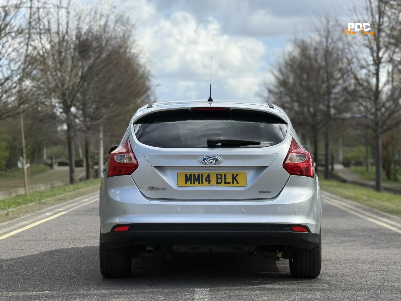 Ford Focus 1.0T EcoBoost Zetec Navigator Hatchback 5dr Petrol Manual Euro 5 (s/s) (100 ps)