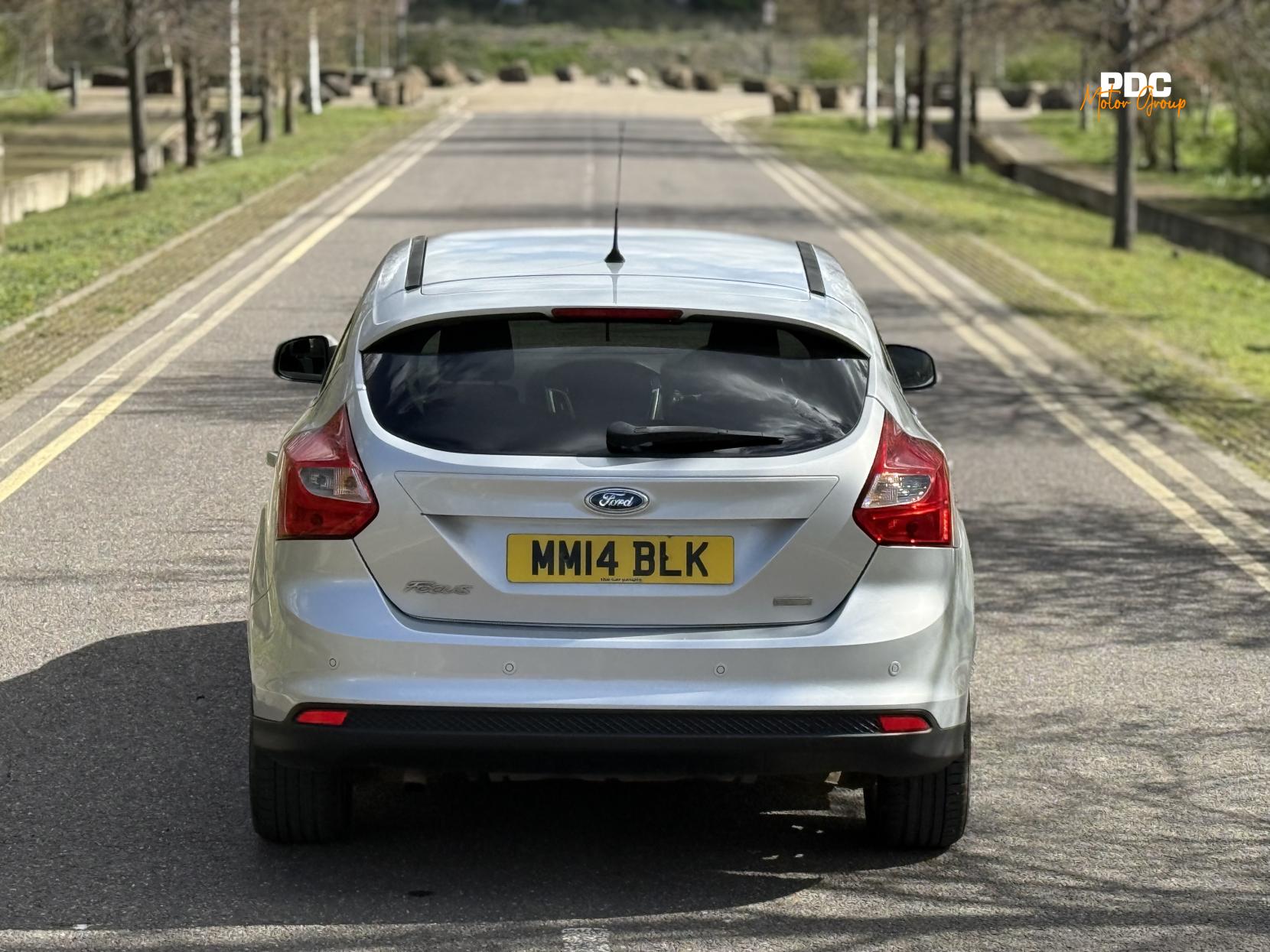 Ford Focus 1.0T EcoBoost Zetec Navigator Hatchback 5dr Petrol Manual Euro 5 (s/s) (100 ps)