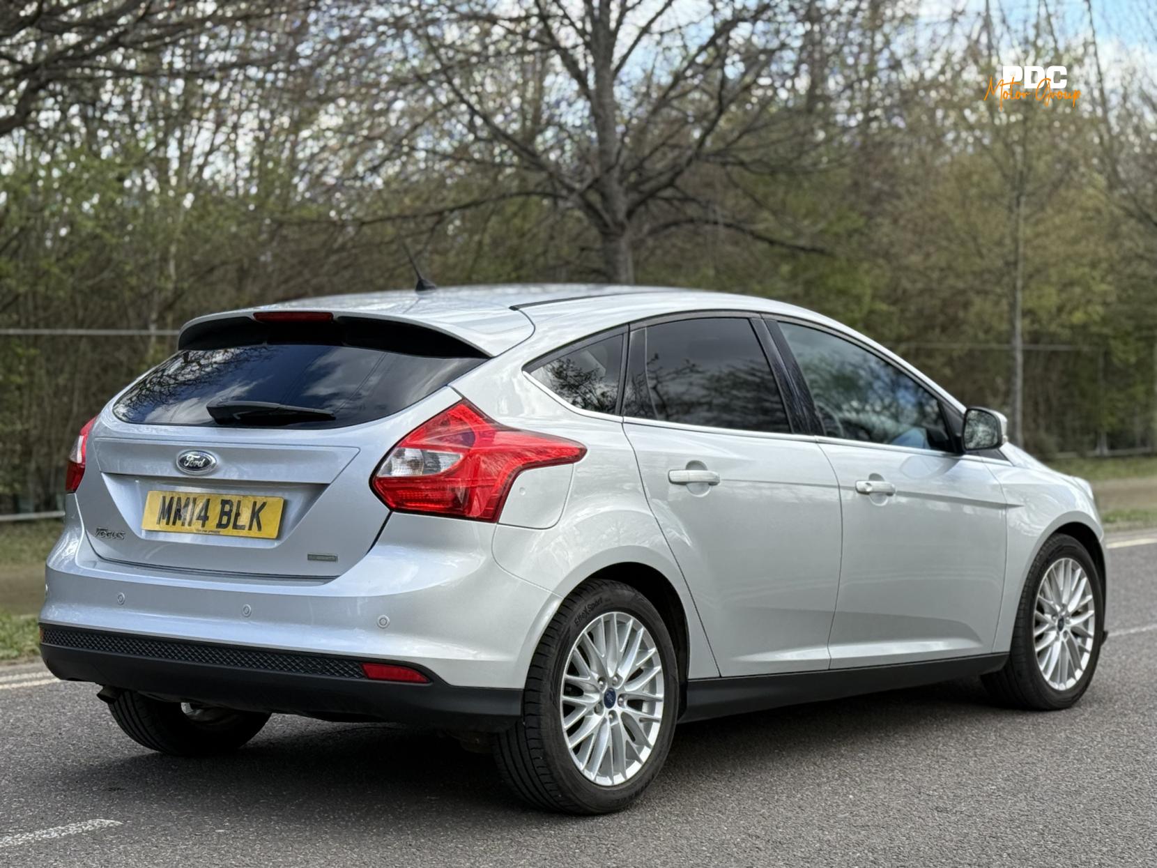 Ford Focus 1.0T EcoBoost Zetec Navigator Hatchback 5dr Petrol Manual Euro 5 (s/s) (100 ps)