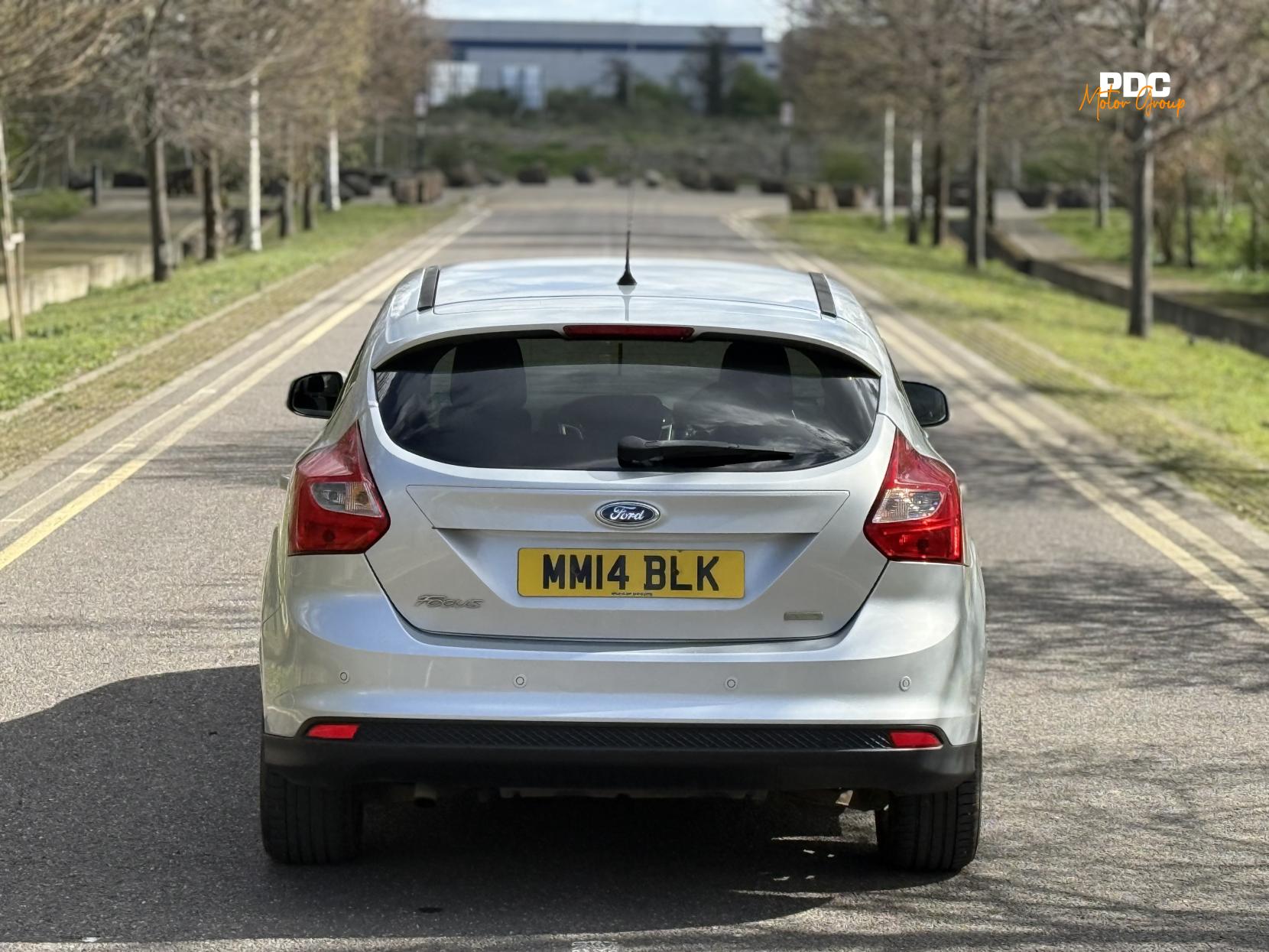 Ford Focus 1.0T EcoBoost Zetec Navigator Hatchback 5dr Petrol Manual Euro 5 (s/s) (100 ps)