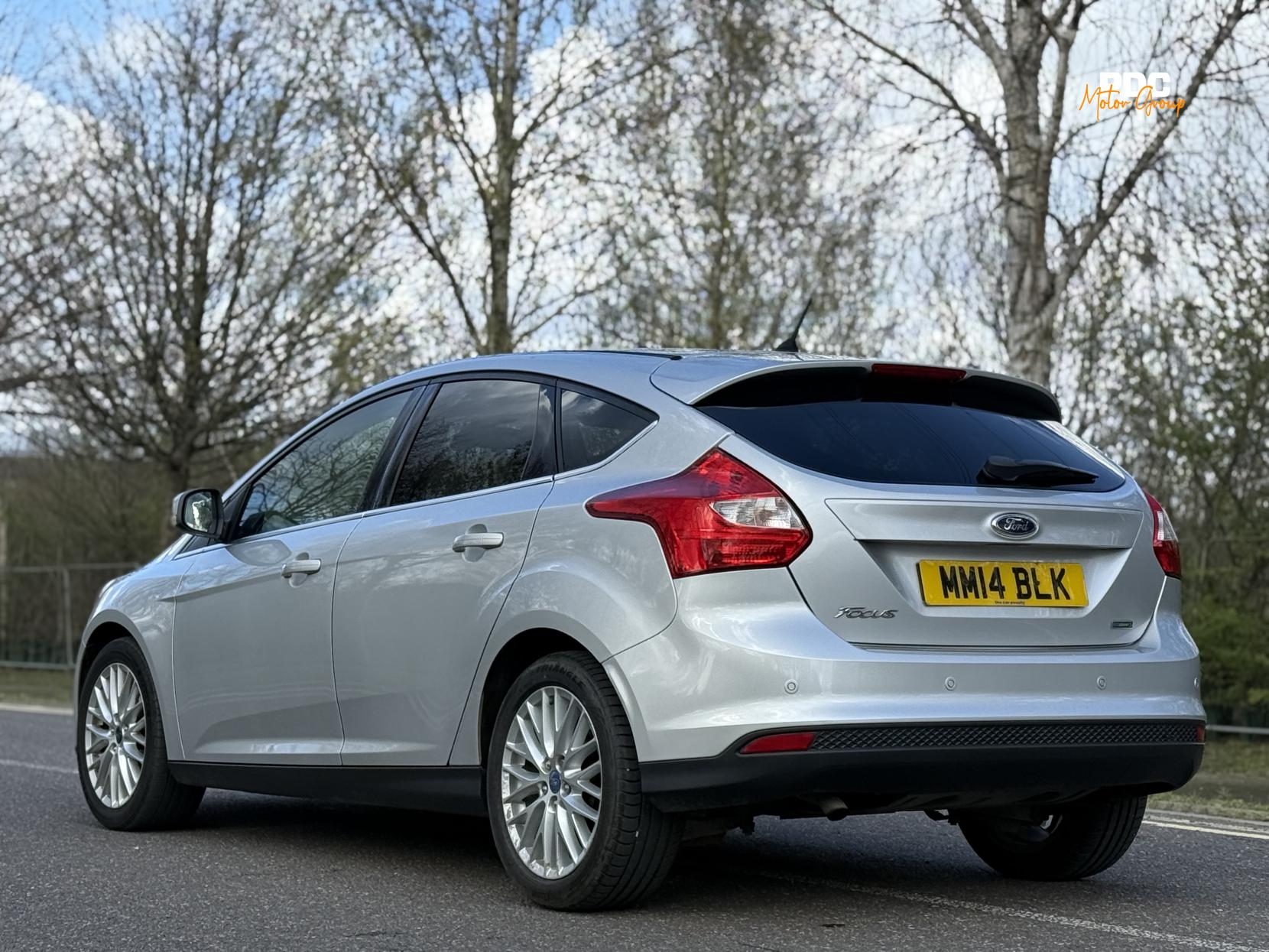 Ford Focus 1.0T EcoBoost Zetec Navigator Hatchback 5dr Petrol Manual Euro 5 (s/s) (100 ps)