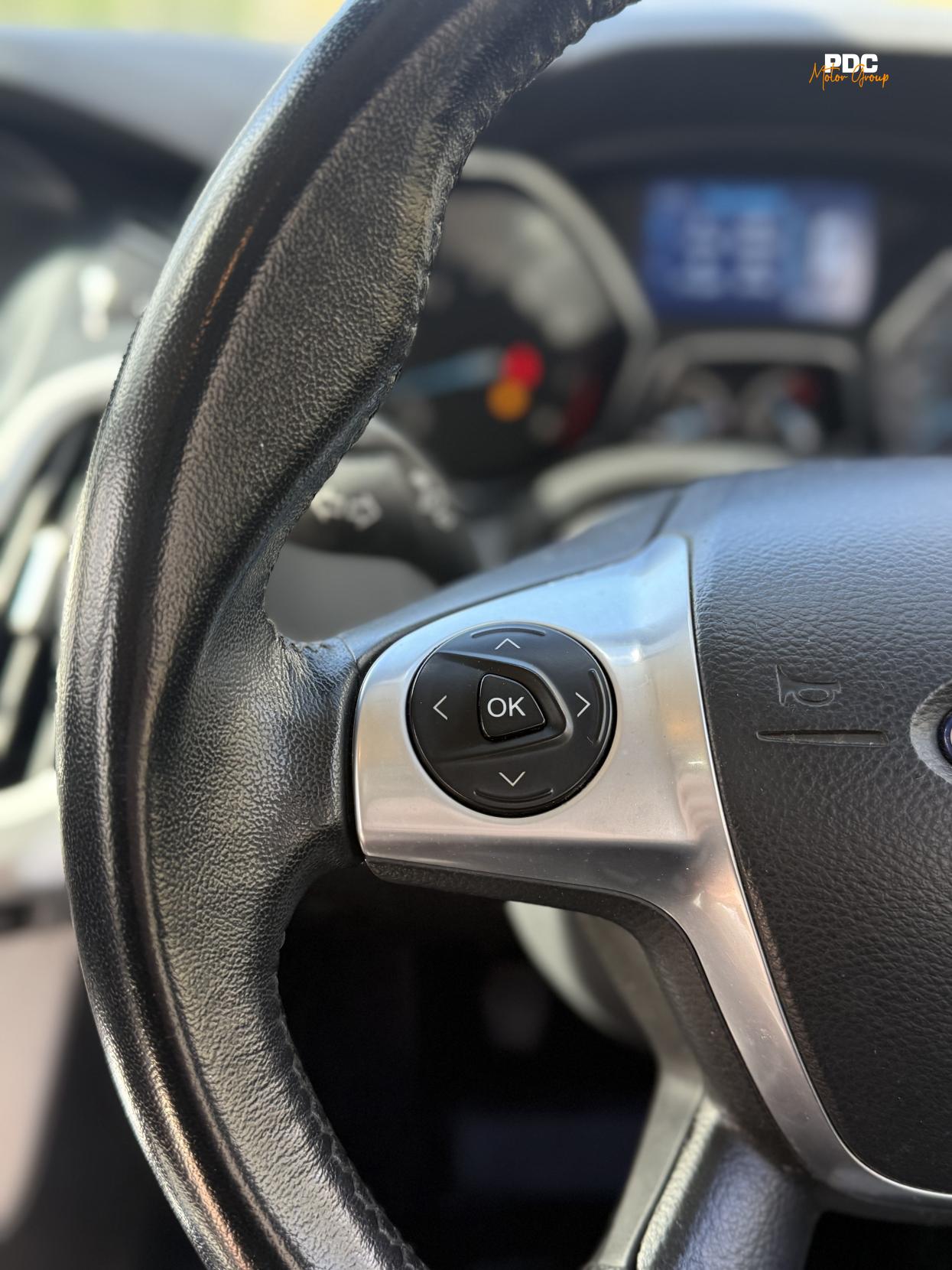 Ford Focus 1.0T EcoBoost Zetec Navigator Hatchback 5dr Petrol Manual Euro 5 (s/s) (100 ps)