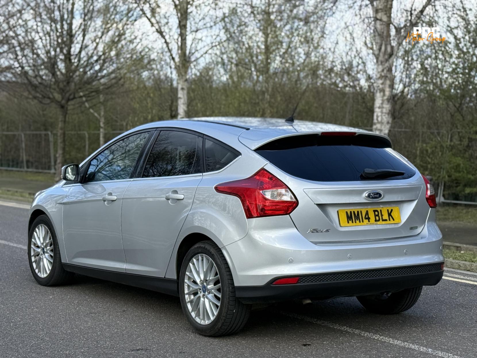 Ford Focus 1.0T EcoBoost Zetec Navigator Hatchback 5dr Petrol Manual Euro 5 (s/s) (100 ps)