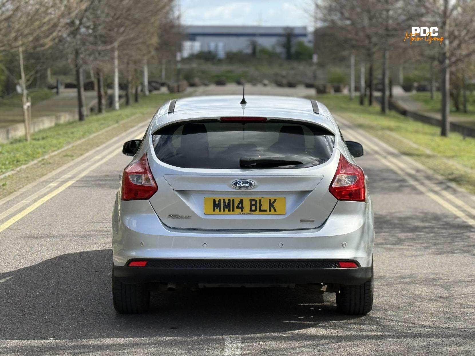 Ford Focus 1.0T EcoBoost Zetec Navigator Hatchback 5dr Petrol Manual Euro 5 (s/s) (100 ps)