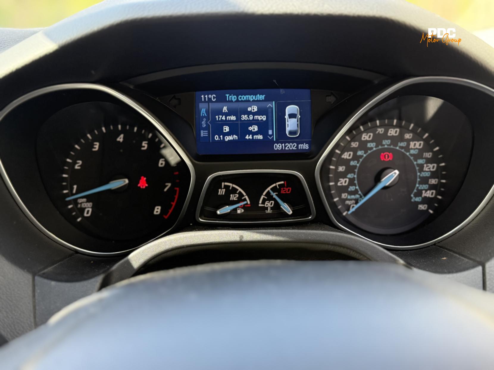 Ford Focus 1.0T EcoBoost Zetec Navigator Hatchback 5dr Petrol Manual Euro 5 (s/s) (100 ps)