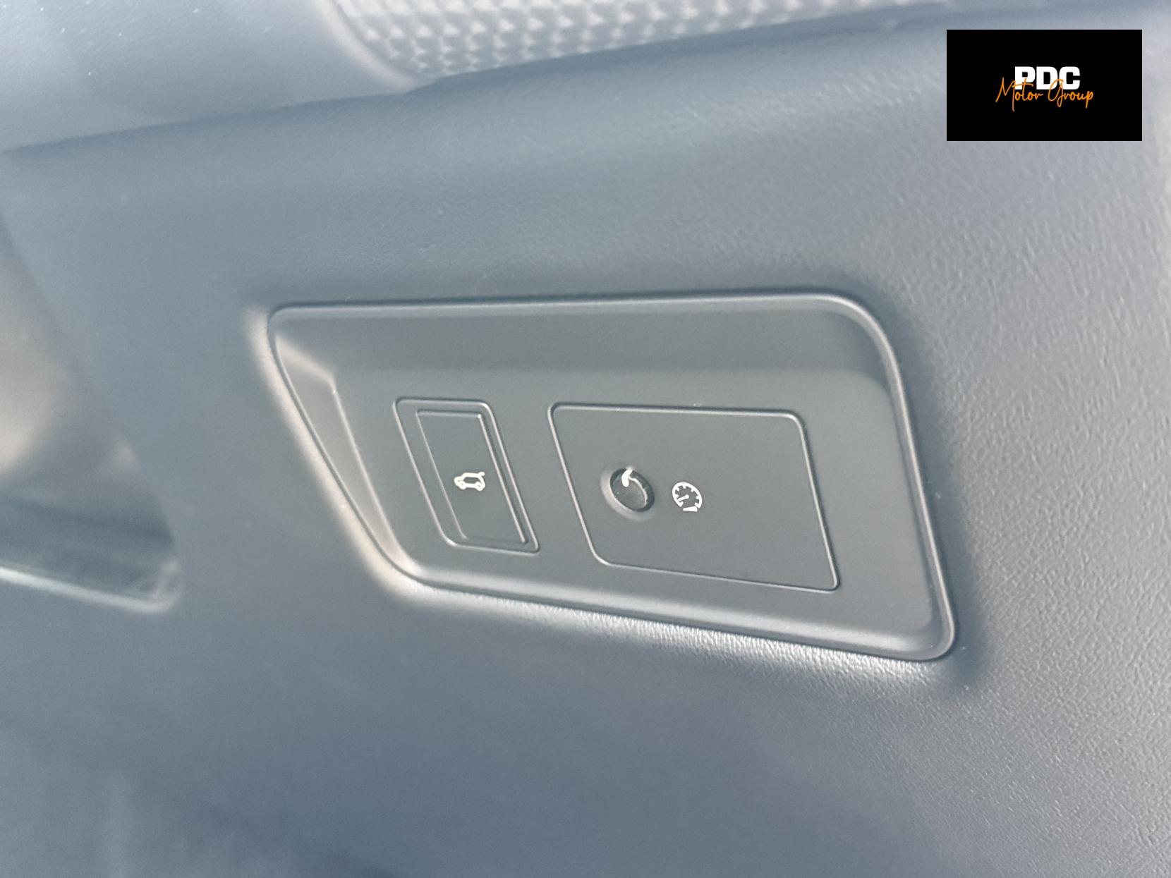 Land Rover Range Rover Sport 3.0 SD V6 HSE Dynamic SUV 5dr Diesel Auto 4WD Euro 6 (s/s) (306 ps)