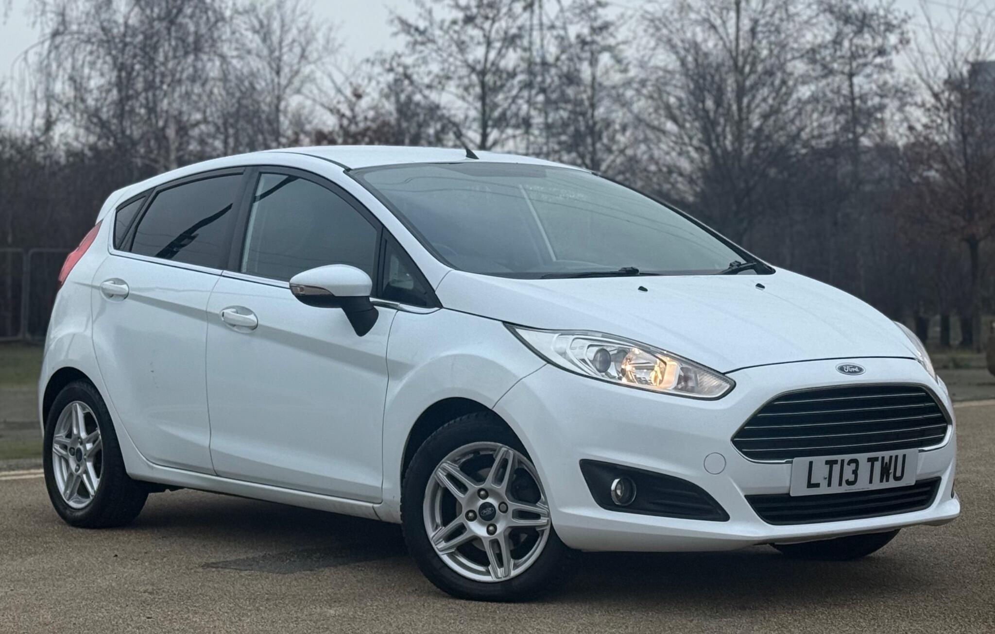Ford Fiesta 1.0 Zetec Euro 5 (s/s) 5dr