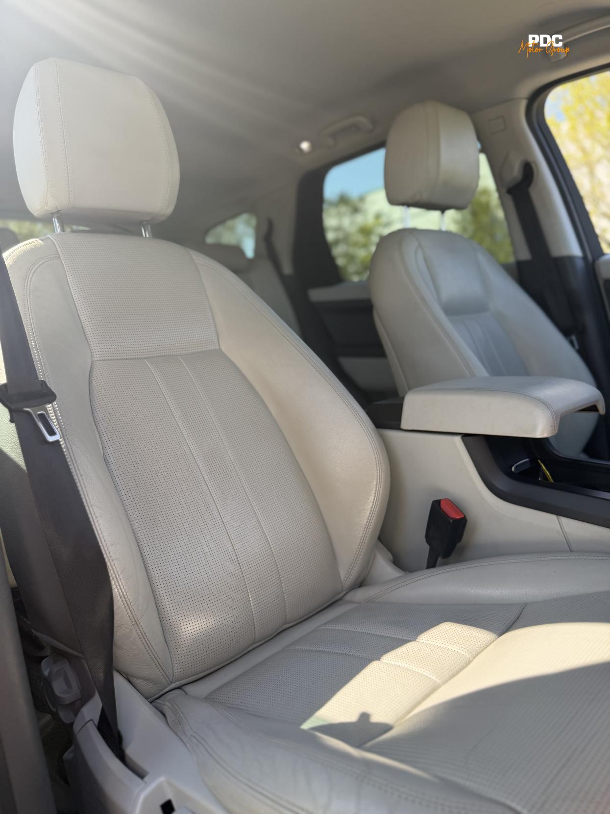 Land Rover Discovery Sport 2.0 TD4 SE Tech SUV 5dr Diesel Auto 4WD Euro 6 (s/s) (180 ps)