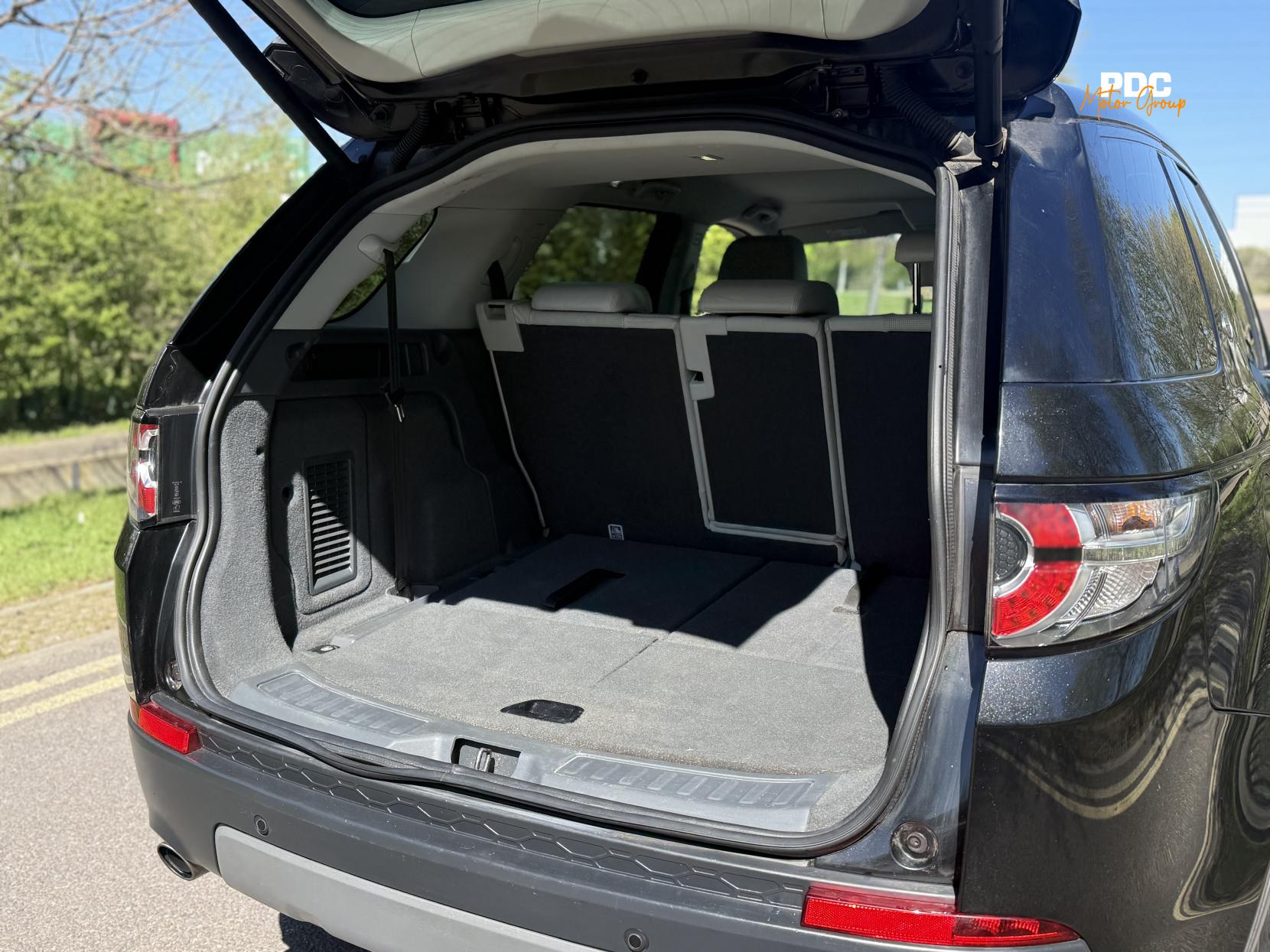 Land Rover Discovery Sport 2.0 TD4 SE Tech SUV 5dr Diesel Auto 4WD Euro 6 (s/s) (180 ps)