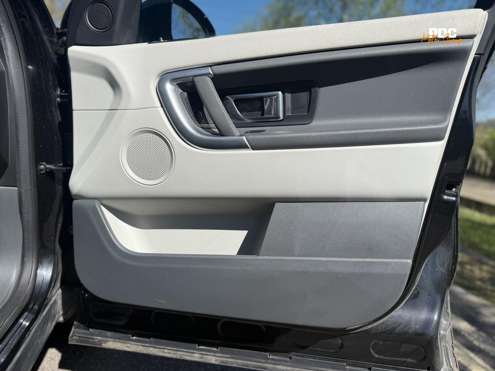 Land Rover Discovery Sport 2.0 TD4 SE Tech SUV 5dr Diesel Auto 4WD Euro 6 (s/s) (180 ps)