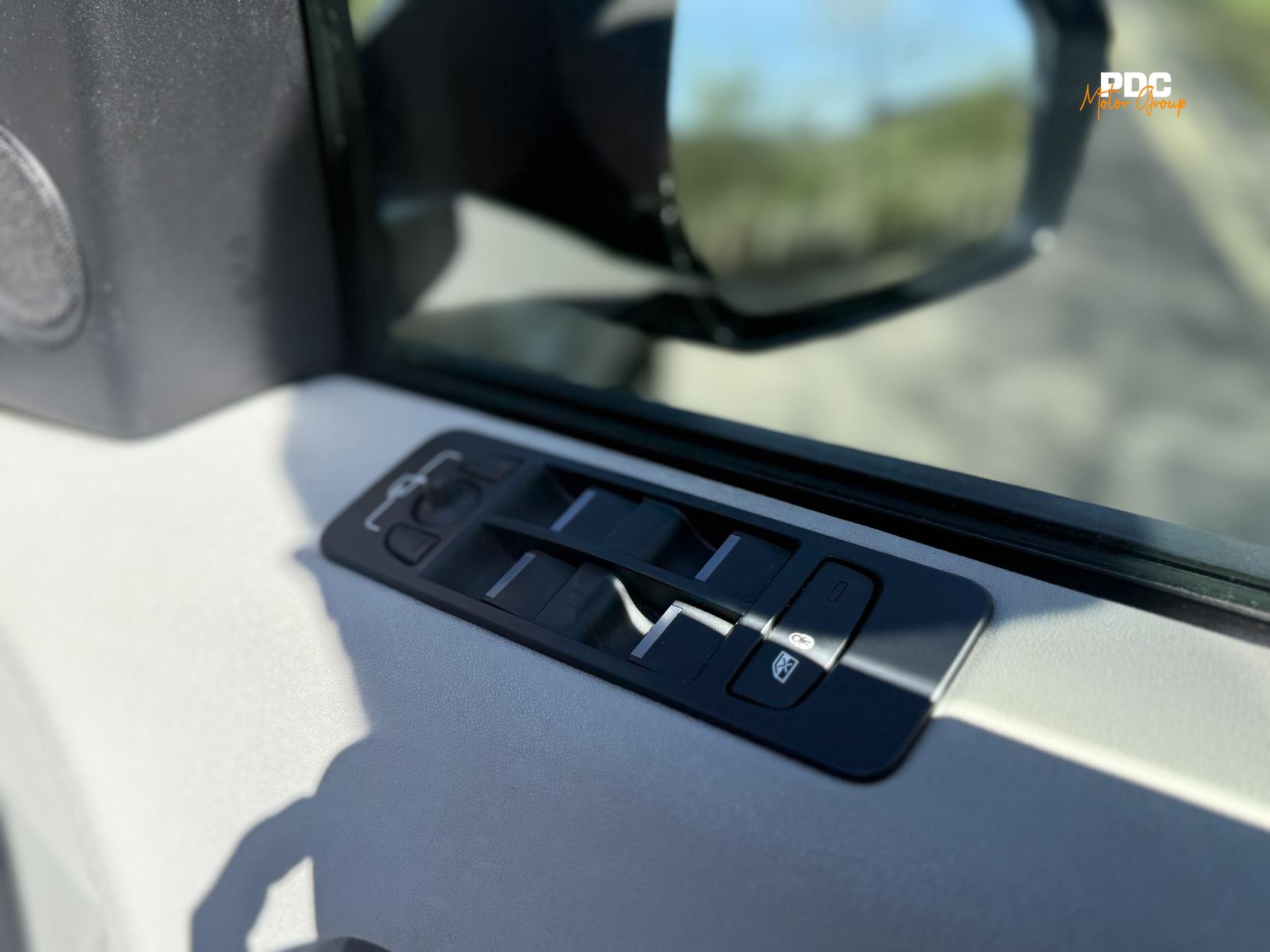 Land Rover Discovery Sport 2.0 TD4 SE Tech SUV 5dr Diesel Auto 4WD Euro 6 (s/s) (180 ps)