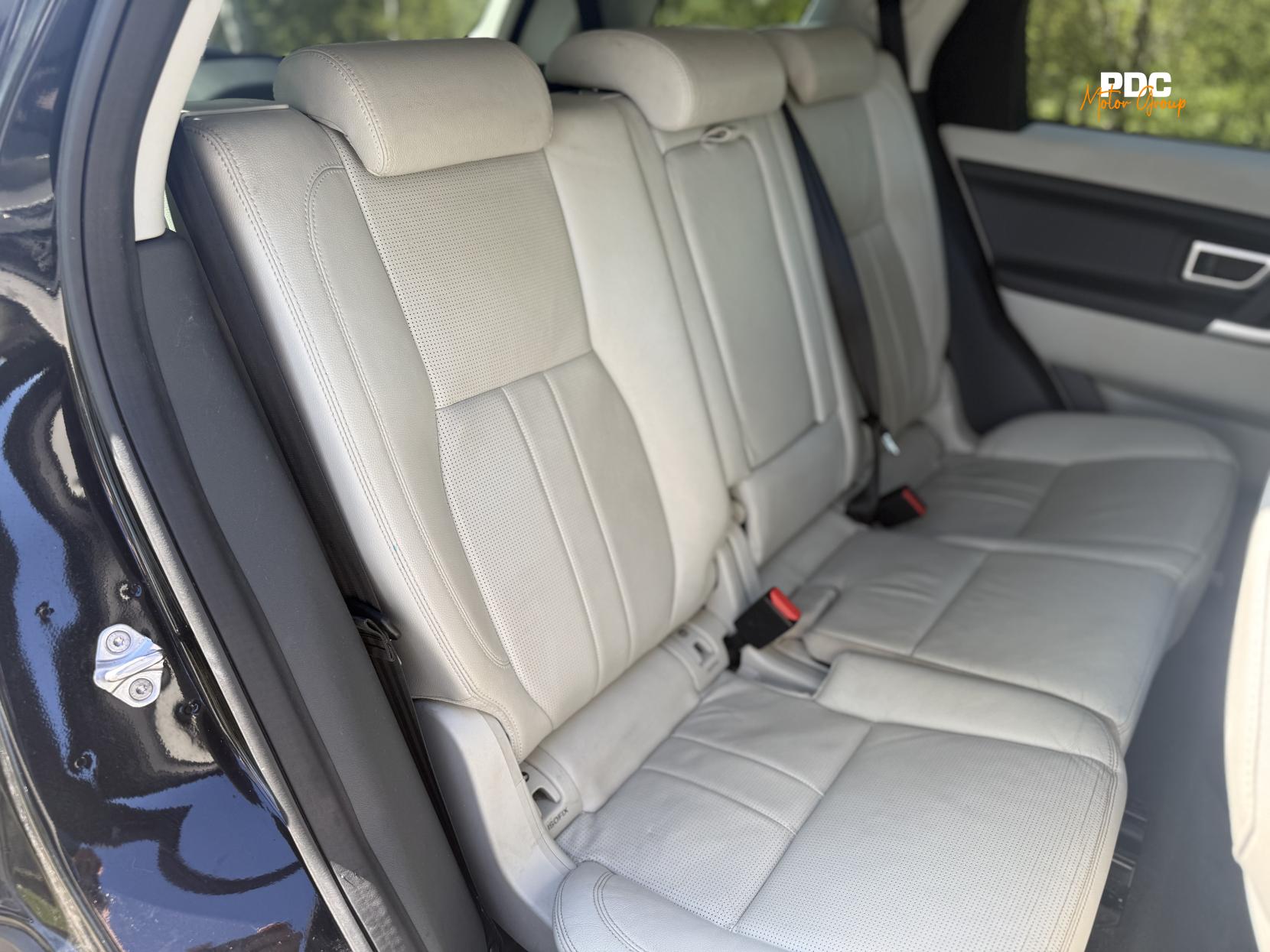 Land Rover Discovery Sport 2.0 TD4 SE Tech SUV 5dr Diesel Auto 4WD Euro 6 (s/s) (180 ps)