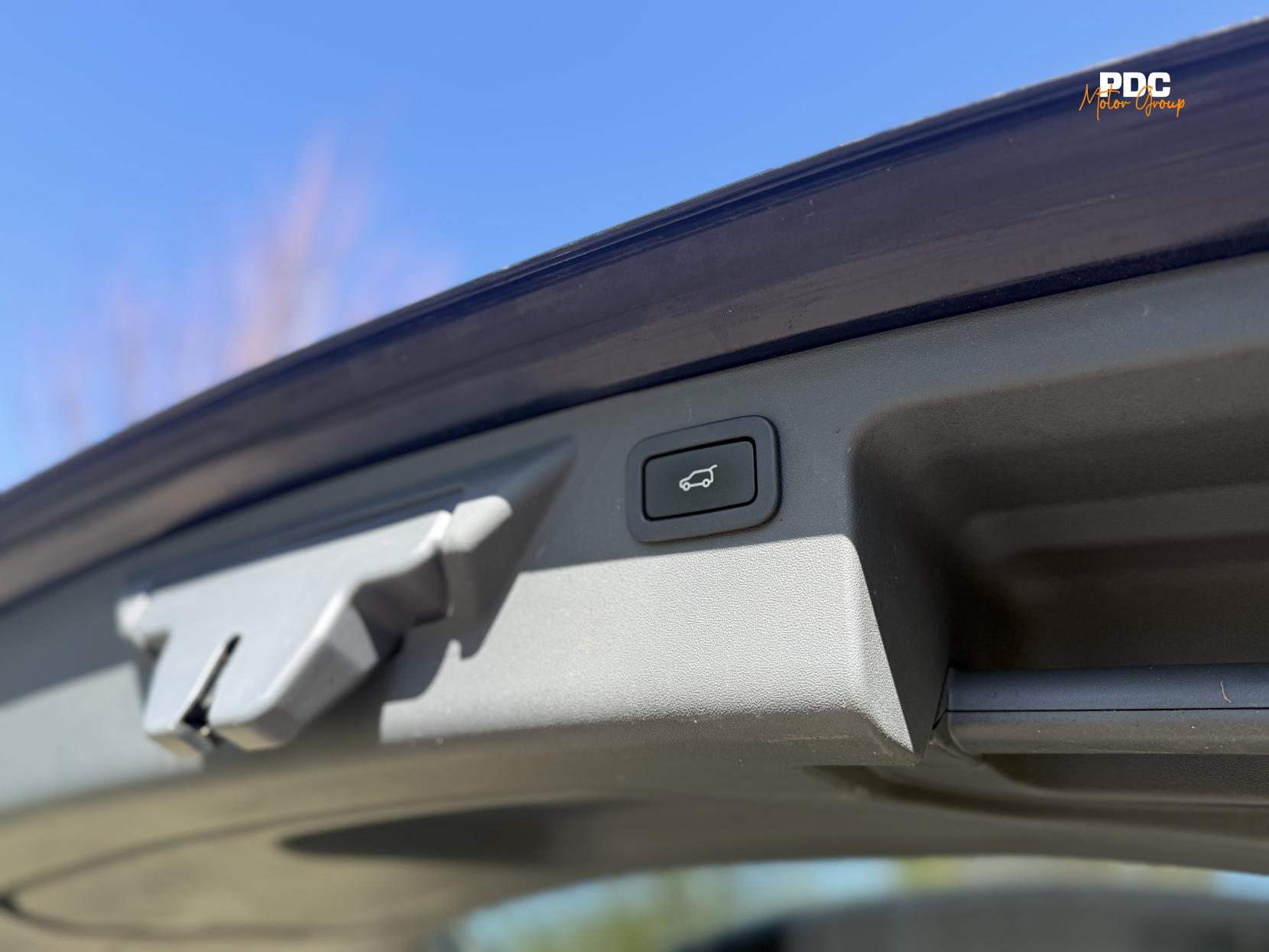 Land Rover Discovery Sport 2.0 TD4 SE Tech SUV 5dr Diesel Auto 4WD Euro 6 (s/s) (180 ps)