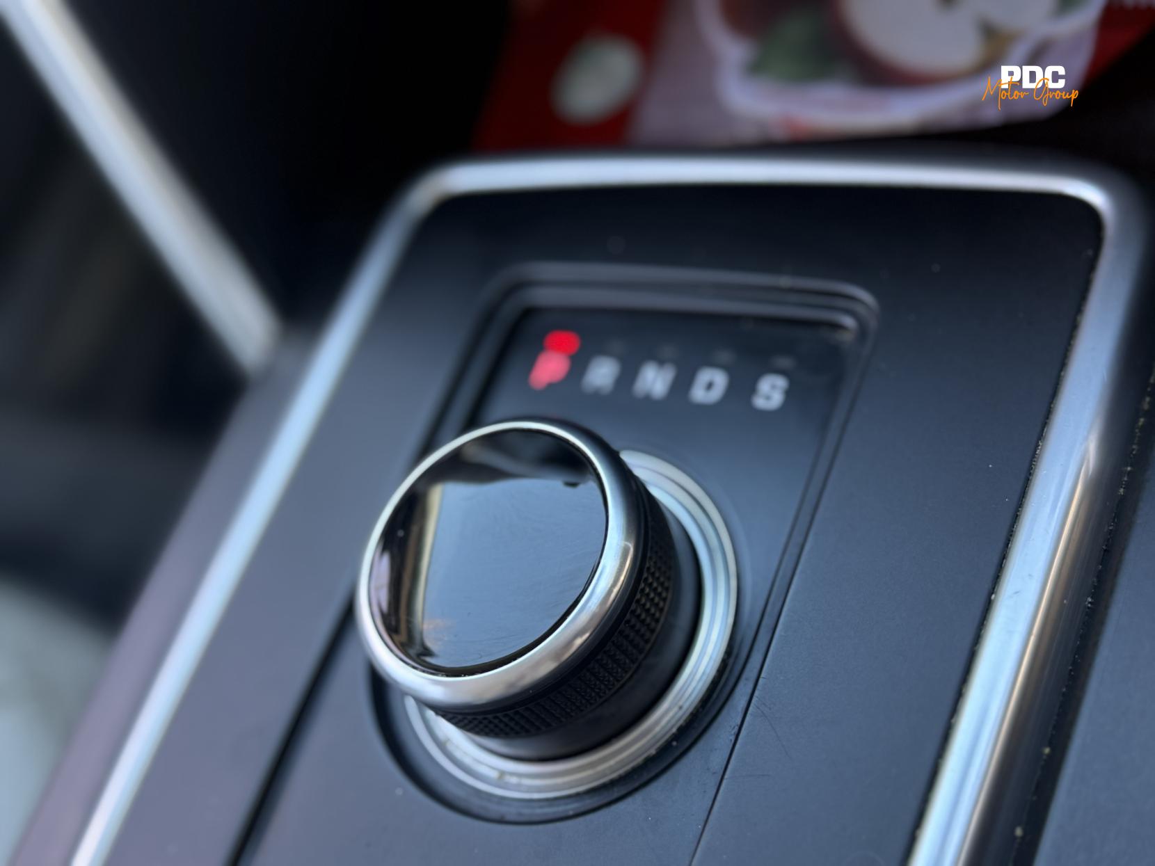 Land Rover Discovery Sport 2.0 TD4 SE Tech SUV 5dr Diesel Auto 4WD Euro 6 (s/s) (180 ps)