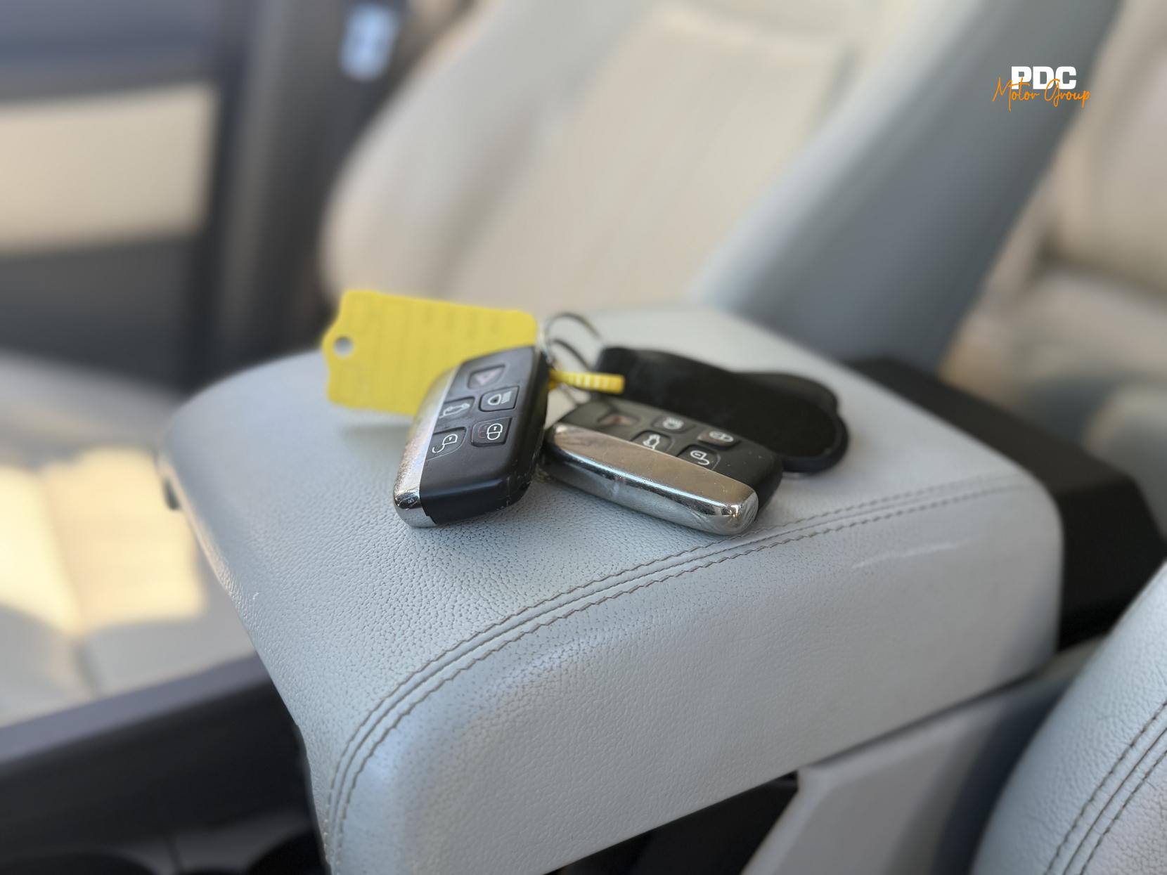 Land Rover Discovery Sport 2.0 TD4 SE Tech SUV 5dr Diesel Auto 4WD Euro 6 (s/s) (180 ps)