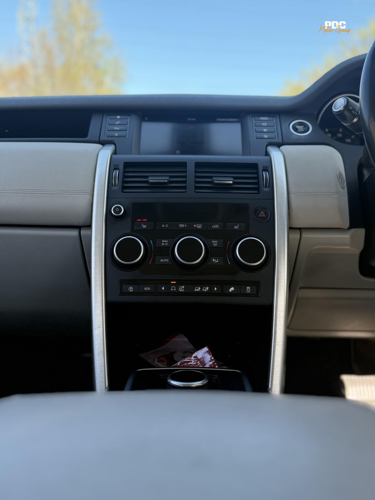 Land Rover Discovery Sport 2.0 TD4 SE Tech SUV 5dr Diesel Auto 4WD Euro 6 (s/s) (180 ps)