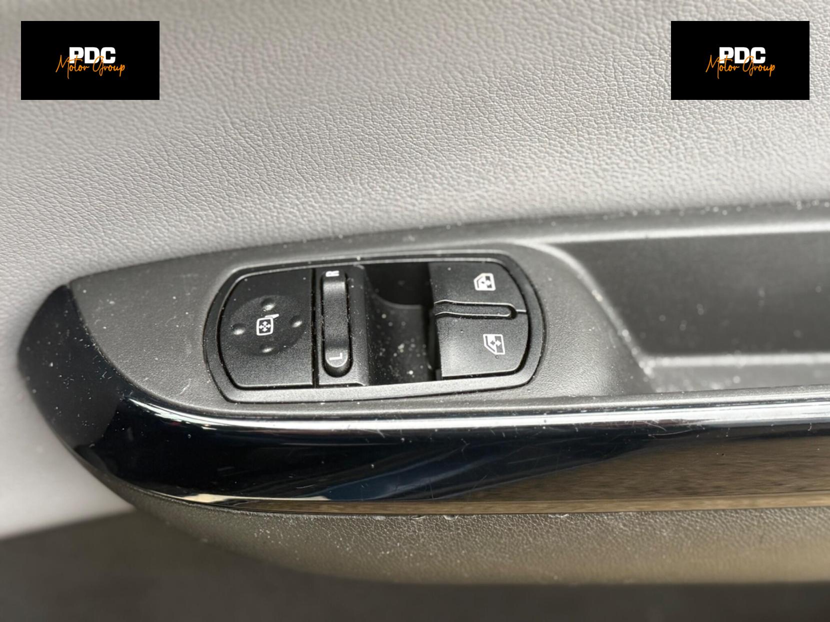 Vauxhall Corsa 1.4i SE Auto Euro 6 5dr